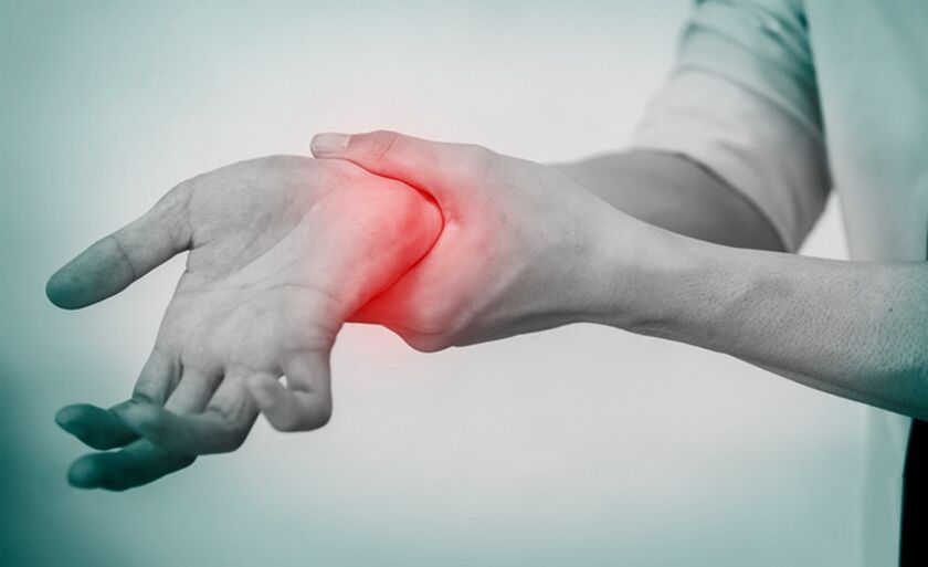 dolor debido a artrosis de la articulación de la muñeca